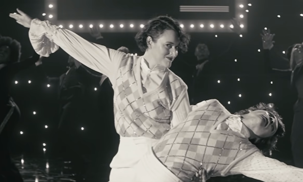 Phoebe WallerBridge and Harry Styles dance together in music video for(01)