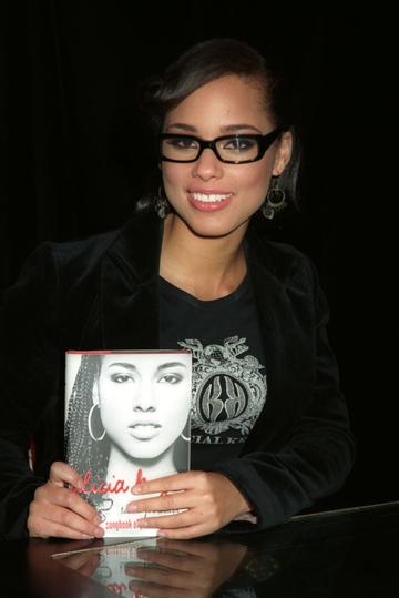 2004:  Alicia Keys appearance in promotion of her book "Tears for Water: Songbook of Poems and Lyrics" held at Book Soup in West Hollywood Calif. on November 11, 2004  (Photo by Christina Radish/Redferns)