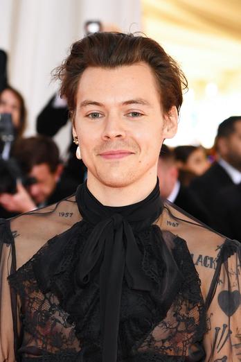 Successful solo artists who started their career in a band