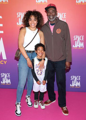 Erica Cody with her father Gerald and brother Carlos at the Irish Premiere screening of Space Jam : A New Legacy at the Odeon Cinema in Point Square,Dublin
Picture PIP