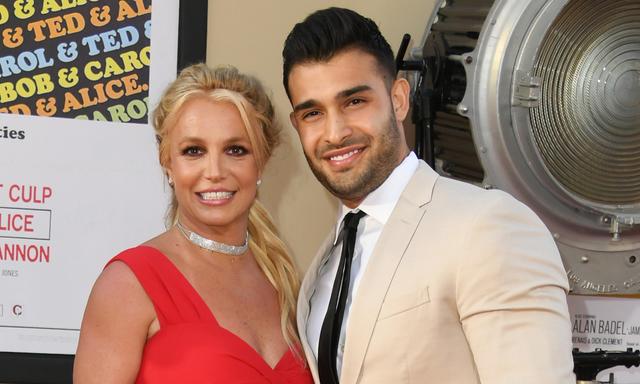 Britney Spears breaks her silence on divorce, says she's a 