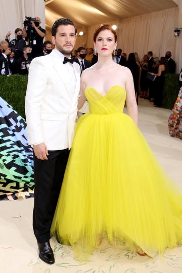 NEW YORK, NEW YORK - SEPTEMBER 13: Kit Harrington and Rose Leslie attend The 2021 Met Gala Celebrating In America: A Lexicon Of Fashion at Metropolitan Museum of Art on September 13, 2021 in New York City. (Photo by John Shearer/WireImage)