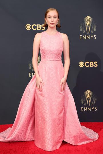 LOS ANGELES, CALIFORNIA - SEPTEMBER 19: Hannah Einbinder attends the 73rd Primetime Emmy Awards at L.A. LIVE on September 19, 2021 in Los Angeles, California. (Photo by Rich Fury/Getty Images)