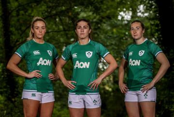 Canterbury Reveal New Ireland Rugby Home Jerseys For 2021/22 Season. Pictured at the launch of the new jerseys which are on sale now from Elverys.ie, in store and on Canterbury.com is Amee-Leigh Murphy Crowe (centre), Eve Higgins (Right) and Stacey Flood (Left) 
Mandatory Credit ©INPHO/Dan Sheridan