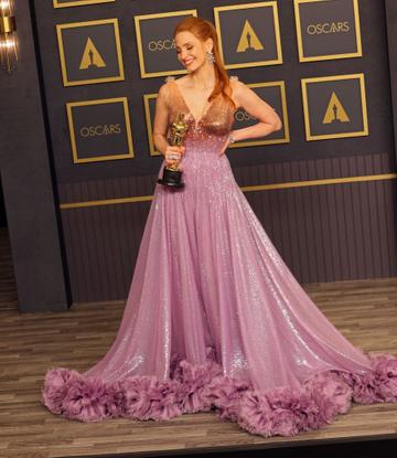 Jessica Chastain won the award for Actress in a Leading Role for her work in 'The Eyes of Tammy Faye' at the 94th Annual Academy Awards at Hollywood and Highland on March 27, 2022 in Hollywood, California. (Photo by David Livingston/Getty Images )