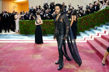 NEW YORK, NEW YORK - MAY 02: Lenny Kravitz attends The 2022 Met Gala Celebrating "In America: An Anthology of Fashion" at The Metropolitan Museum of Art on May 02, 2022 in New York City. (Photo by Jeff Kravitz/FilmMagic)