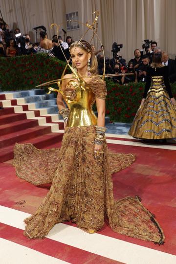 NEW YORK, NEW YORK - MAY 02: Natasha Poonawalla attends The 2022 Met Gala Celebrating "In America: An Anthology of Fashion" at The Metropolitan Museum of Art on May 02, 2022 in New York City. (Photo by Mike Coppola/Getty Images)