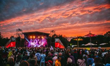 Festival goers make the long awaited return to Body & Soul Festival 2022 at Ballinlough Castle, Co. Westmeath, 17th– 19th June
@Ruthlessimagery; Ruth Medjber.