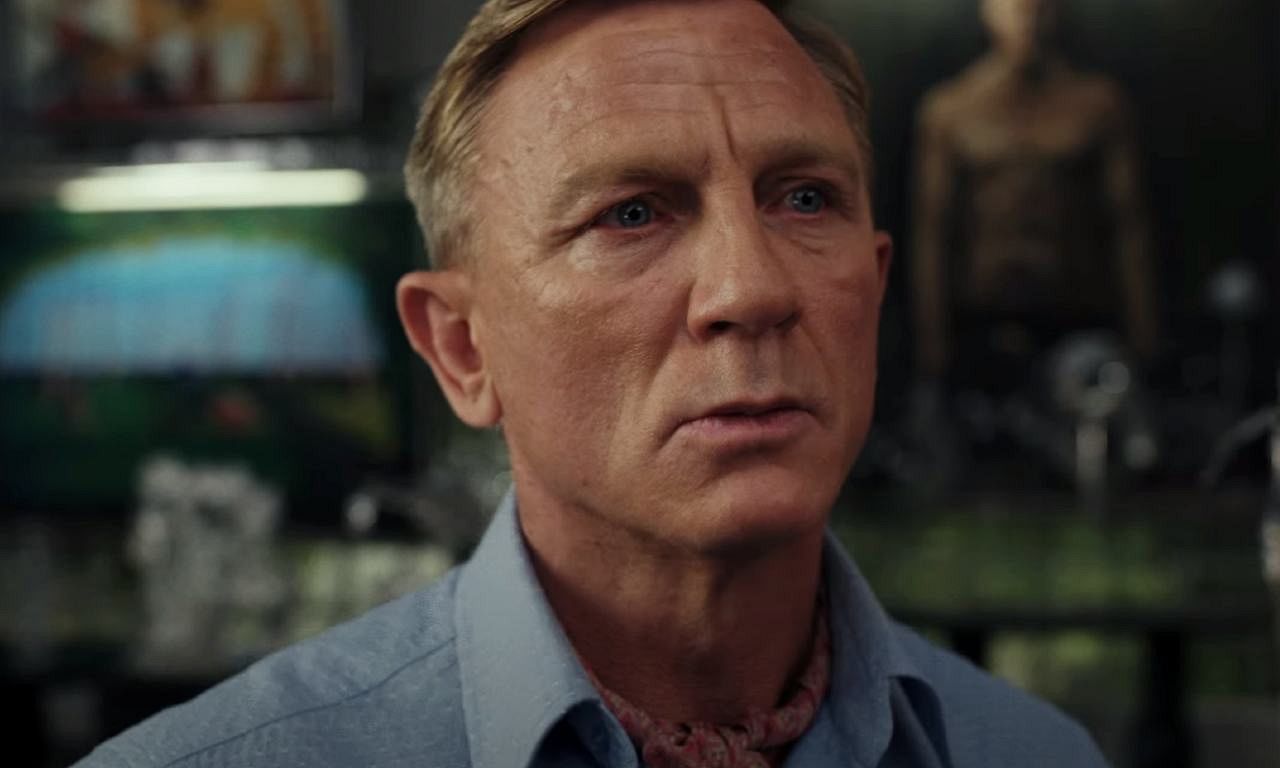 'Knives Out' director Rian Johnson shares firstlook photo from set of