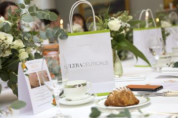 Ultraceuticals Skincare have launched their new Ultra Granule-C Microfoliant. Hosted in The Merrion Hotel, The Wellington Room was adorned with white florals, fresh foliage and zingy citrus fruit accents to highlight the Vitamin C in the latest launch. Guests enjoyed a delicious breakfast of fruit, smoothies and eggs. Photography: Karen Morgan