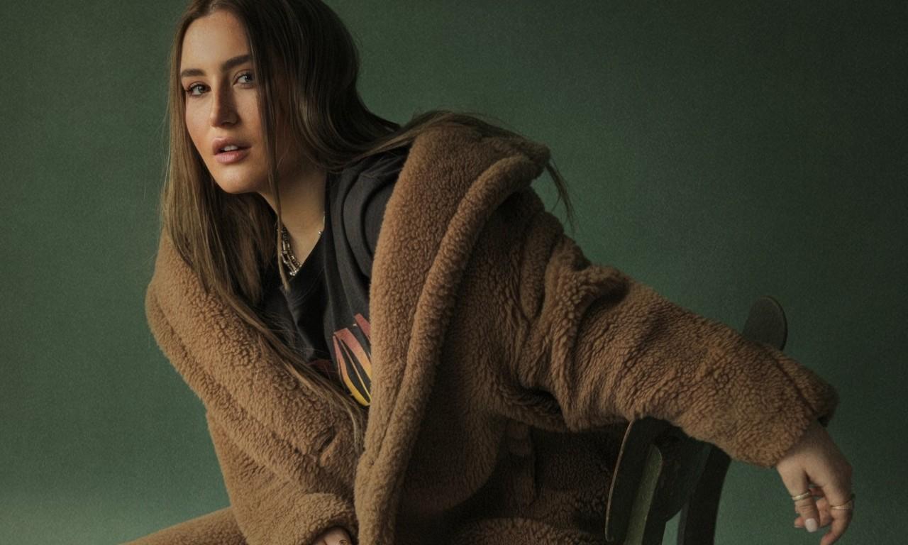 10 Questions with... Rosa Linn