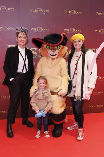 Cathy O'Connor with Grace (3) and Laura Canavan-Hayes pictured at a special preview screening of PUSS IN BOOTS: THE LAST WISH at Movies @ The Square. PUSS IN BOOTS: THE LAST WISH is in cinemas nationwide from February 3rd. Picture Andres Poveda