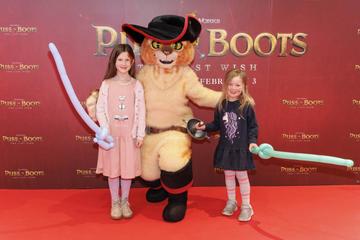 Milly (5) and Lia Rea (8) from Teranure pictured at a special preview screening of PUSS IN BOOTS: THE LAST WISH at Movies @ The Square. PUSS IN BOOTS: THE LAST WISH is in cinemas nationwide from February 3rd. Picture Andres Poveda