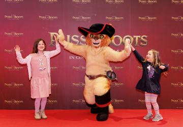 Milly (5) and Lia Rea (8) from Teranure pictured at a special preview screening of PUSS IN BOOTS: THE LAST WISH at Movies @ The Square. PUSS IN BOOTS: THE LAST WISH is in cinemas nationwide from February 3rd. Picture Andres Poveda 