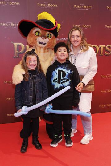 Erin McCormack (8) with Carter (7) and Jennifer Carroll pictured at a special preview screening of PUSS IN BOOTS: THE LAST WISH at Movies @ The Square. PUSS IN BOOTS: THE LAST WISH is in cinemas nationwide from February 3rd. Picture Andres Poveda 