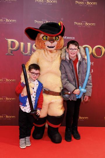 Rian Dunne (5) and Mikie Dunne (11) from Edenderry pictured at a special preview screening of PUSS IN BOOTS: THE LAST WISH at Movies @ The Square. PUSS IN BOOTS: THE LAST WISH is in cinemas nationwide from February 3rd. Picture Andres Poveda 