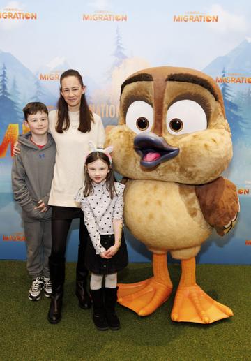 Grainne O'Brien with Chloe (6) and Conor O'Donoghue from Clonee pictured with Gwen at the Irish premiere screening of Migration at Movies@ The Square. From Illumination, Migration is in cinemas from Friday February 2nd. Photo Andres Poveda