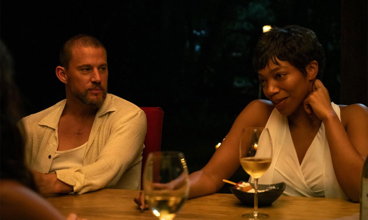 When tech billionaire Slater King meets cocktail waitress Frida at his fundraising gala, he invites her to join him and his friends on a dream vacatio...